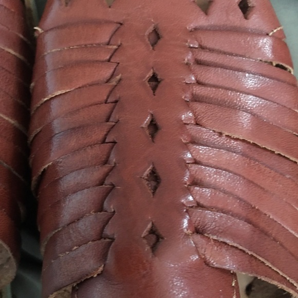 Huaraches by BEARPaw🐾 - Picture 2 of 8